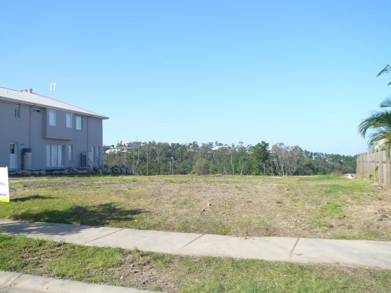 33 Salvado Drive, Pacific Pines QLD 4211