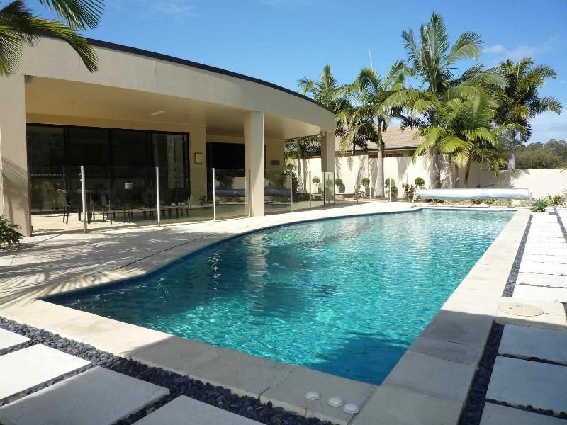 7 Blackfen Court, Arundel QLD 4214