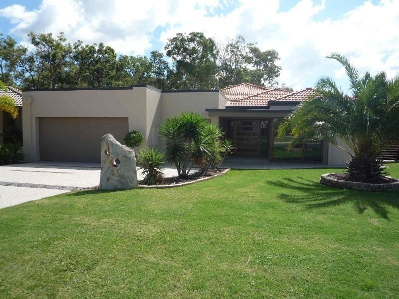 7 Blackfen Court, Arundel QLD 4214