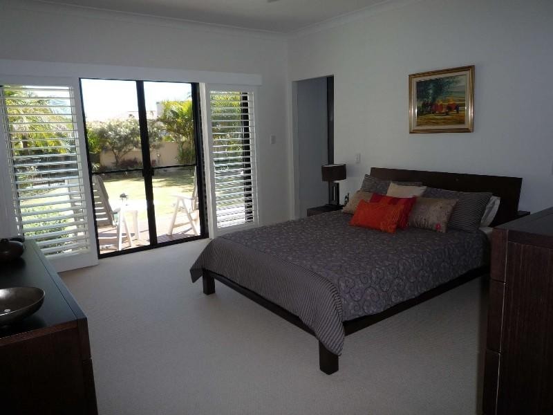 7 Blackfen Court, Arundel QLD 4214