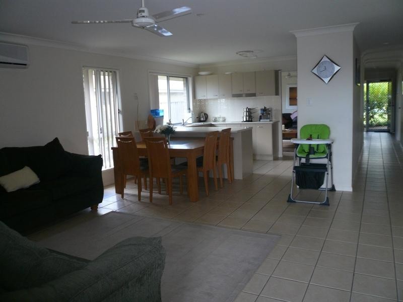 19 Tomah Street, Pacific Pines QLD 4211
