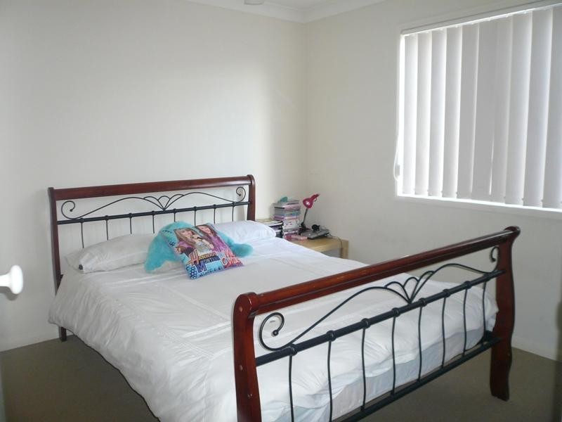 19 Tomah Street, Pacific Pines QLD 4211