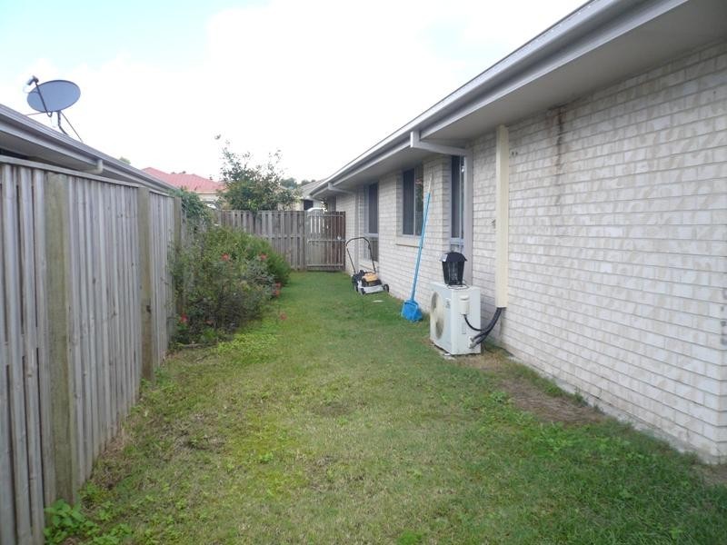 19 Tomah Street, Pacific Pines QLD 4211