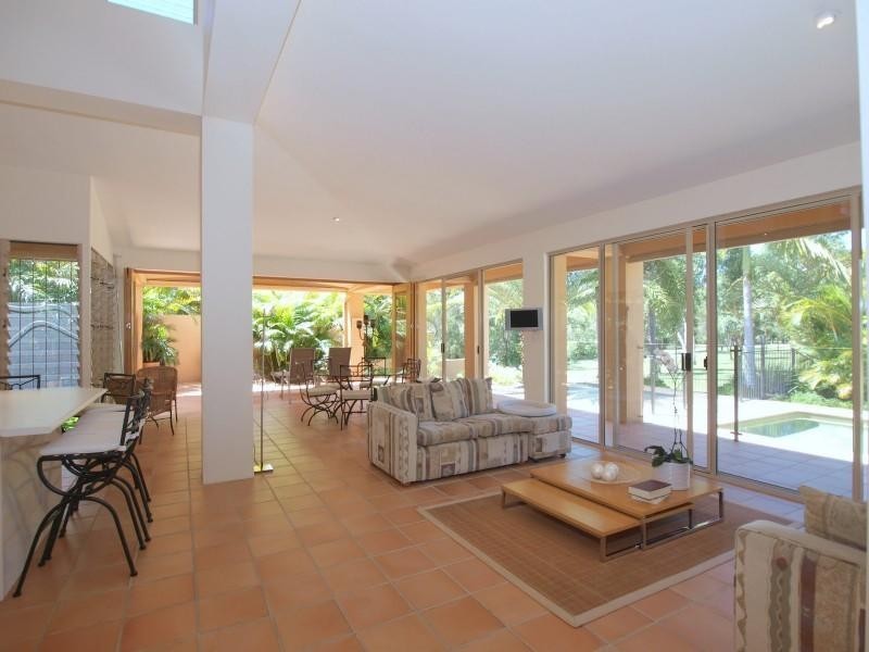 48 Fitzalan Circuit, Arundel QLD 4214