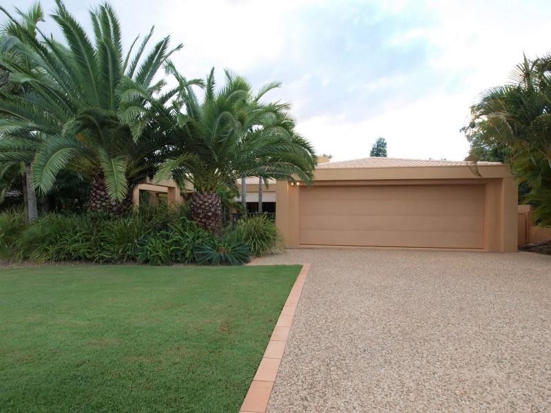 48 Fitzalan Circuit, Arundel QLD 4214