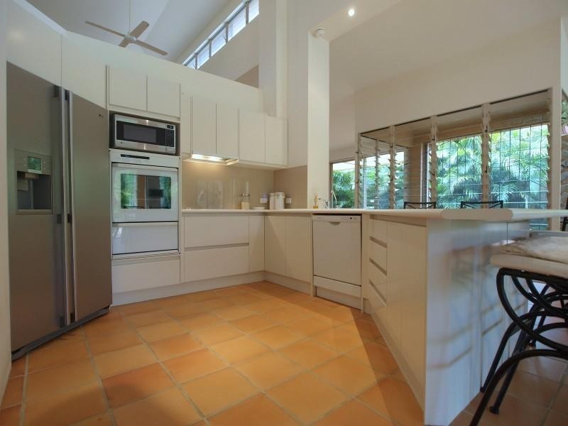 48 Fitzalan Circuit, Arundel QLD 4214