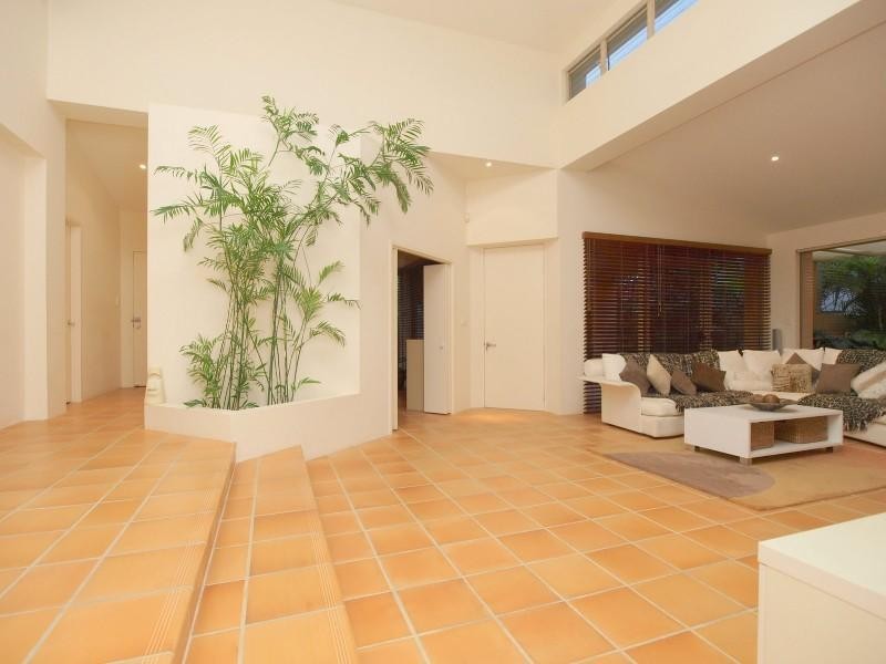 48 Fitzalan Circuit, Arundel QLD 4214