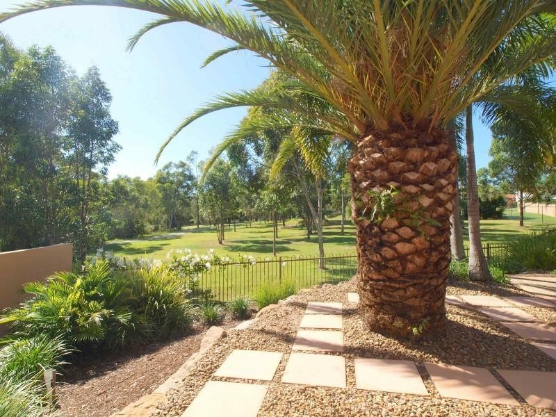 48 Fitzalan Circuit, Arundel QLD 4214