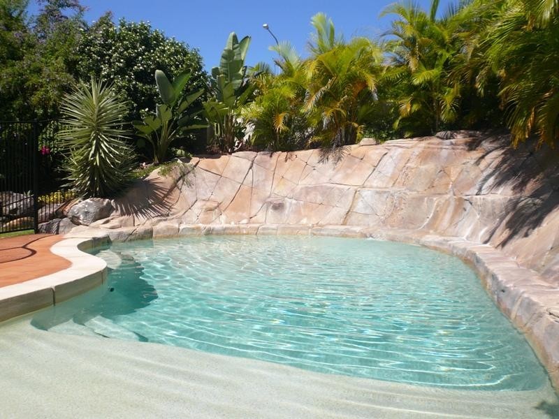 2 Tee Trees Blvde, Arundel QLD 4214