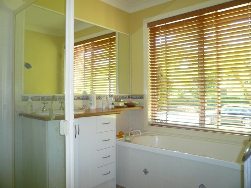 2 Tee Trees Blvde, Arundel QLD 4214