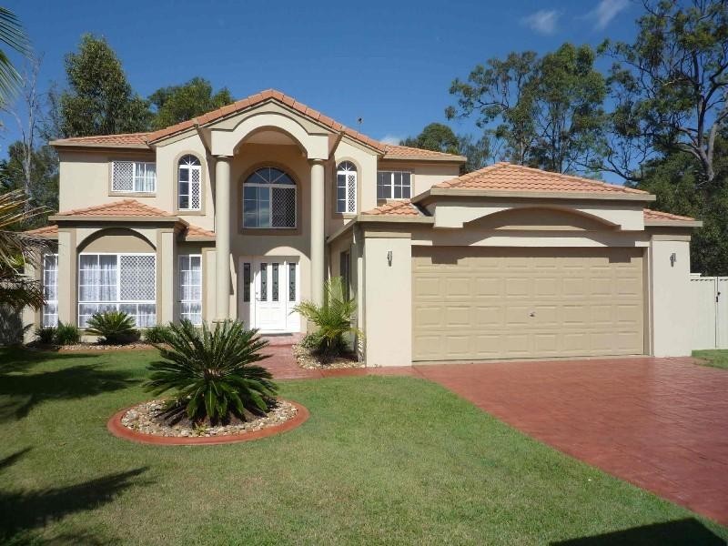 18 Herington Close, Arundel QLD 4214