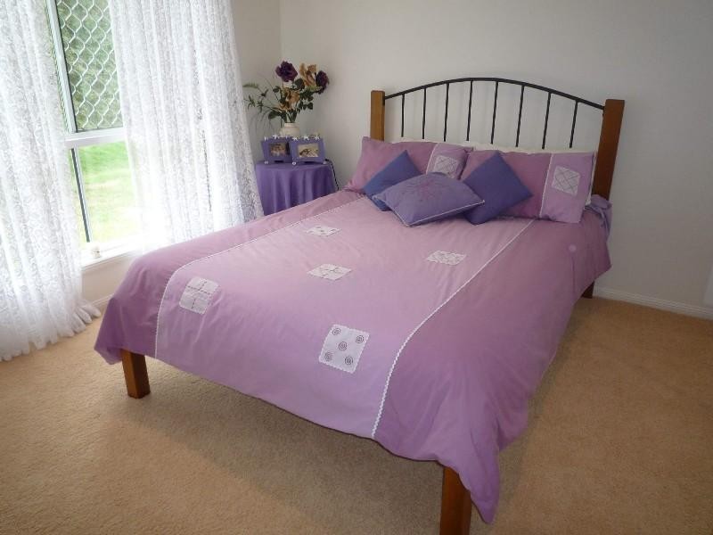 18 Herington Close, Arundel QLD 4214