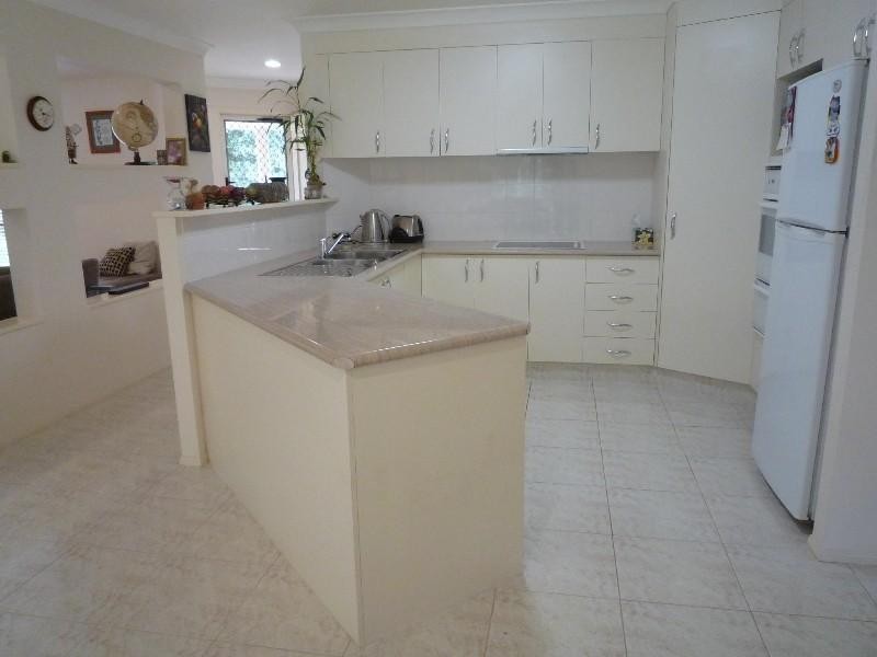 5 Hazeltine Place, Parkwood QLD 4214