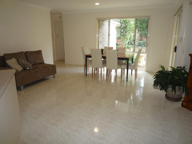 5 Hazeltine Place, Parkwood QLD 4214