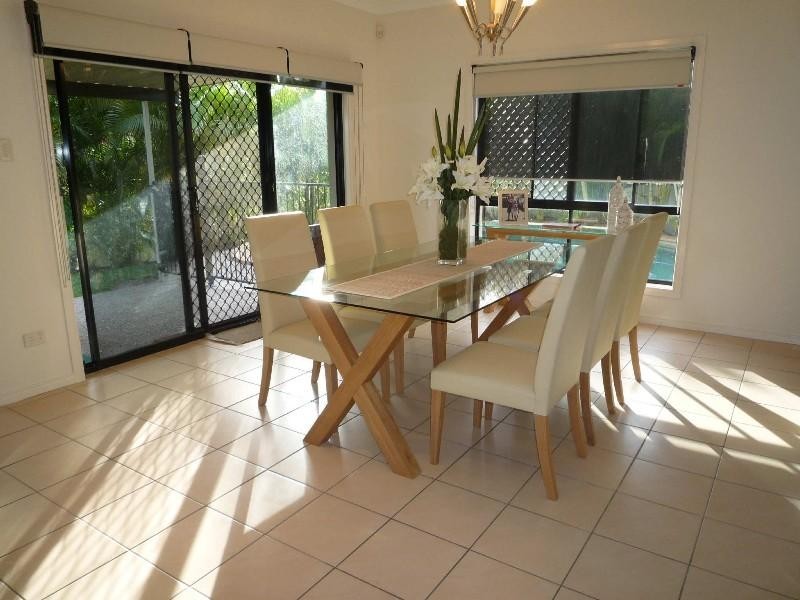 10 Orpington Court, Arundel QLD 4214