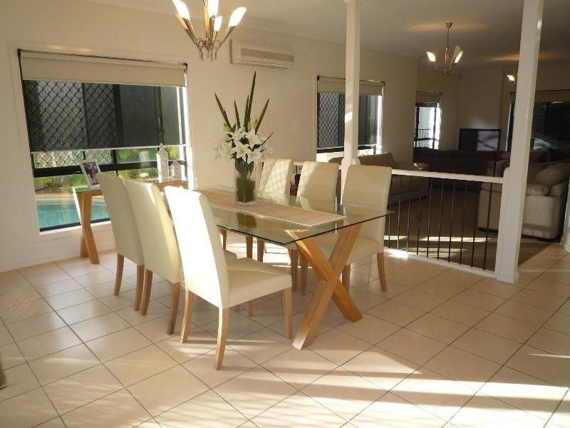 10 Orpington Court, Arundel QLD 4214