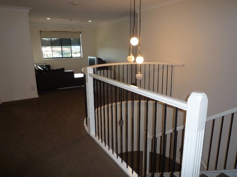 10 Orpington Court, Arundel QLD 4214