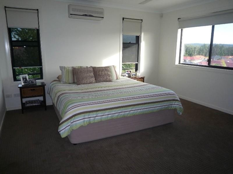 10 Orpington Court, Arundel QLD 4214