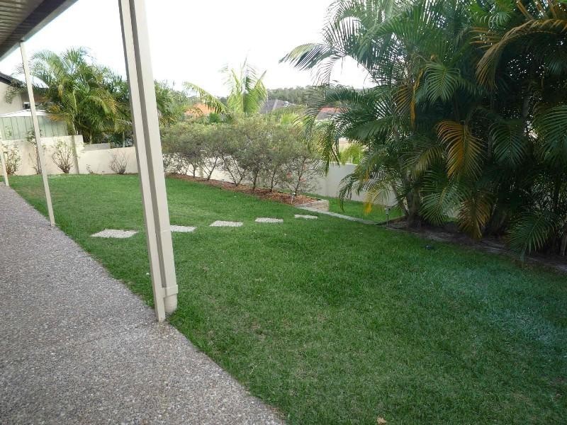 10 Orpington Court, Arundel QLD 4214