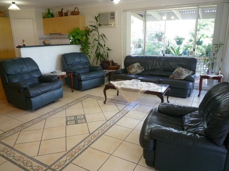 68 Ingles Circuit, Arundel QLD 4214