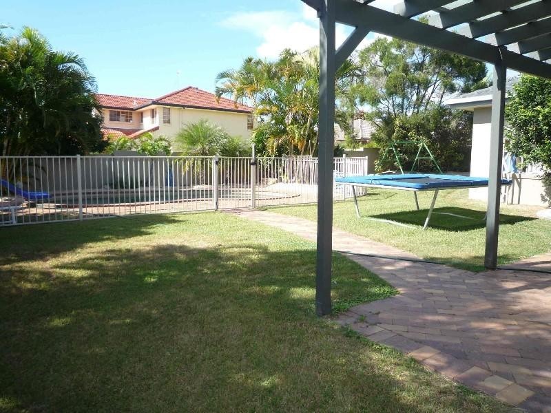 11 Fitzalan Circuit, Arundel QLD 4214
