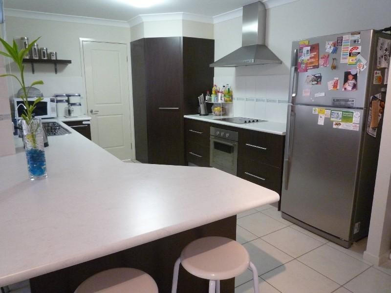2 Tuggeranong Avenue, Pacific Pines QLD 4211