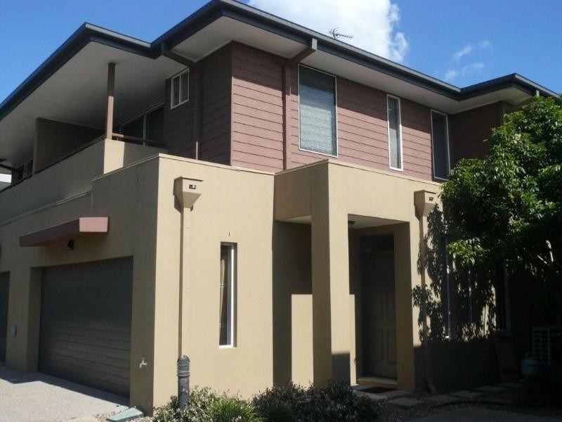 3/18 Minnie Street, Southport QLD 4215