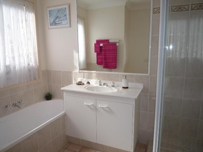 34 Marble Arch Place, Arundel QLD 4214