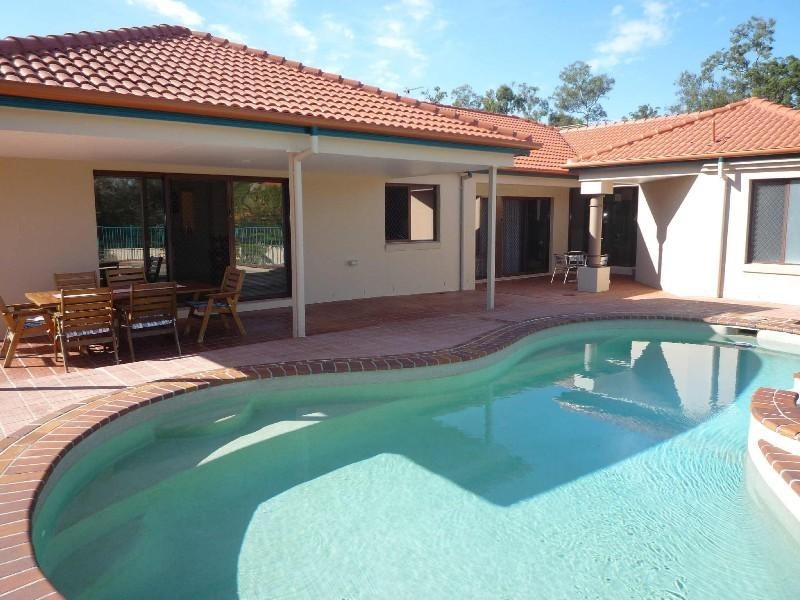 259 Napper Road, Arundel QLD 4214