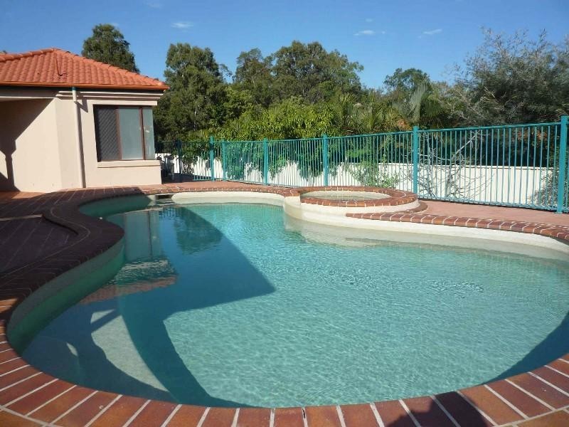 259 Napper Road, Arundel QLD 4214