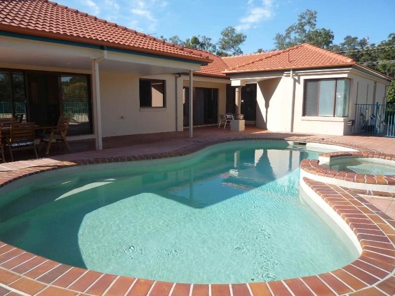 259 Napper Road, Arundel QLD 4214