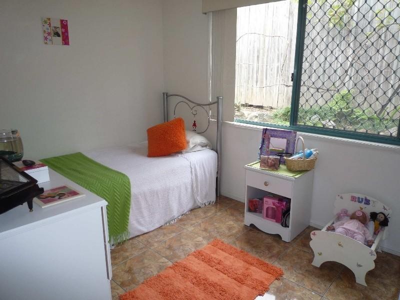 2/117 Greenacre Drive, Parkwood QLD 4214