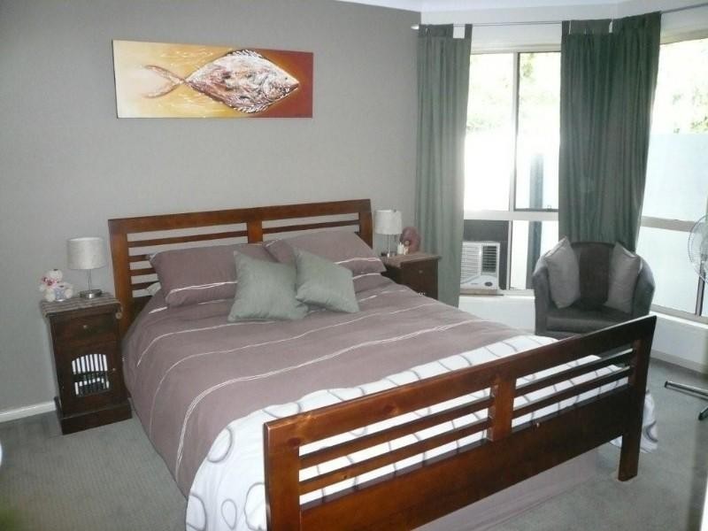 179 Greenacre Drive, Arundel QLD 4214