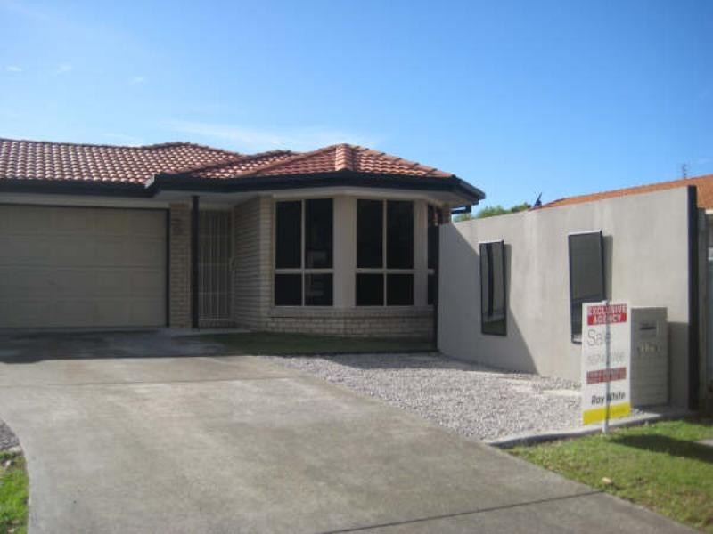 179 Greenacre Drive, Arundel QLD 4214