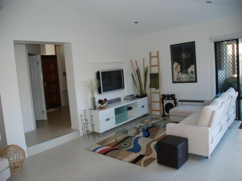 52 Ingles Circuit, Arundel QLD 4214