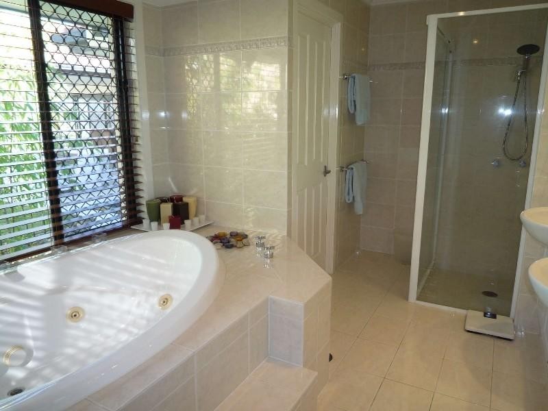 52 Ingles Circuit, Arundel QLD 4214