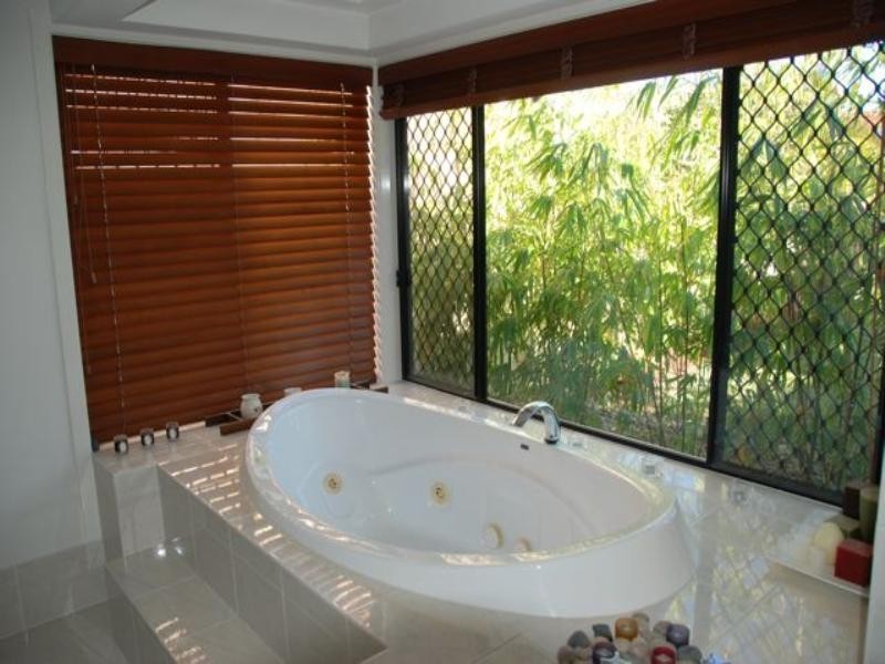 52 Ingles Circuit, Arundel QLD 4214