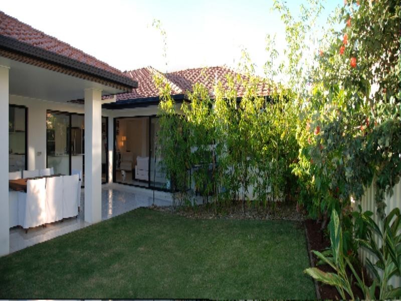 52 Ingles Circuit, Arundel QLD 4214