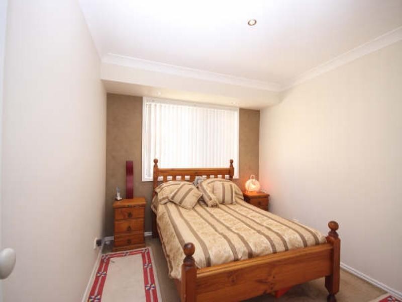 30 Clubhouse Drive, Arundel QLD 4214