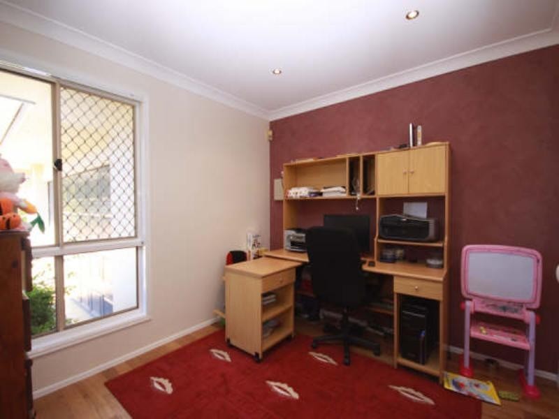 30 Clubhouse Drive, Arundel QLD 4214