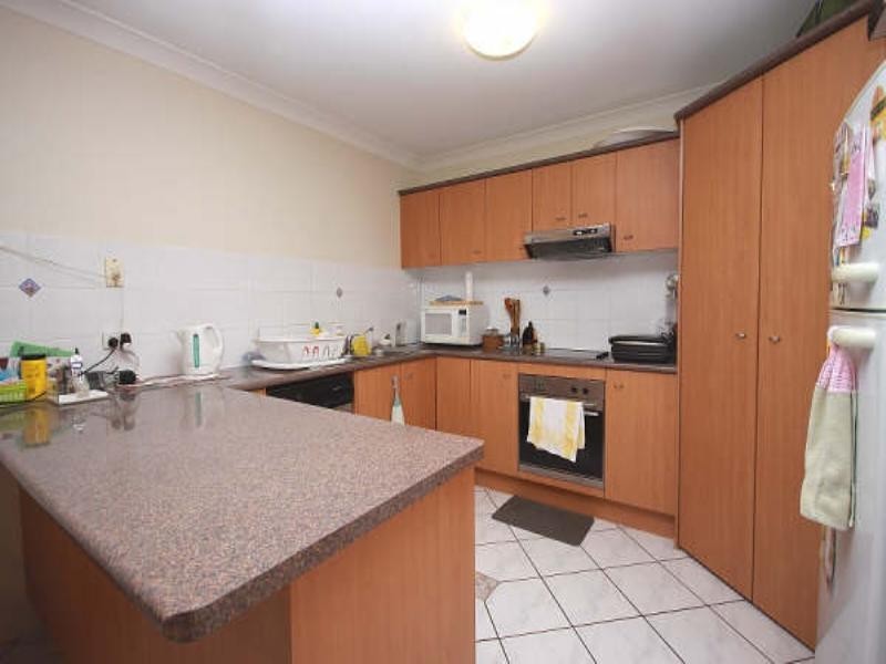 2 Greensborough Crescent, Parkwood QLD 4214