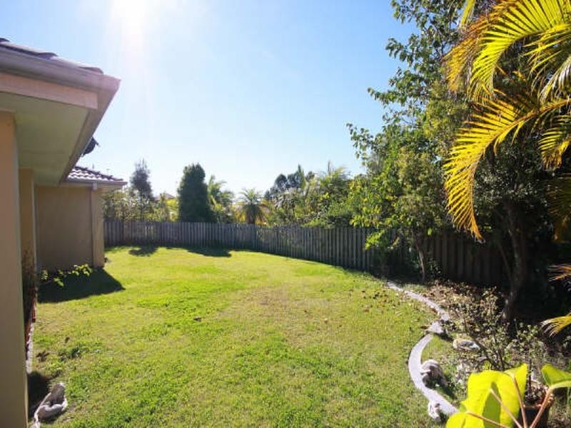 2 Greensborough Crescent, Parkwood QLD 4214