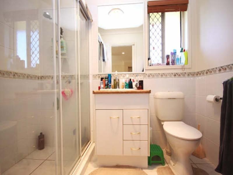 2 Greensborough Crescent, Parkwood QLD 4214