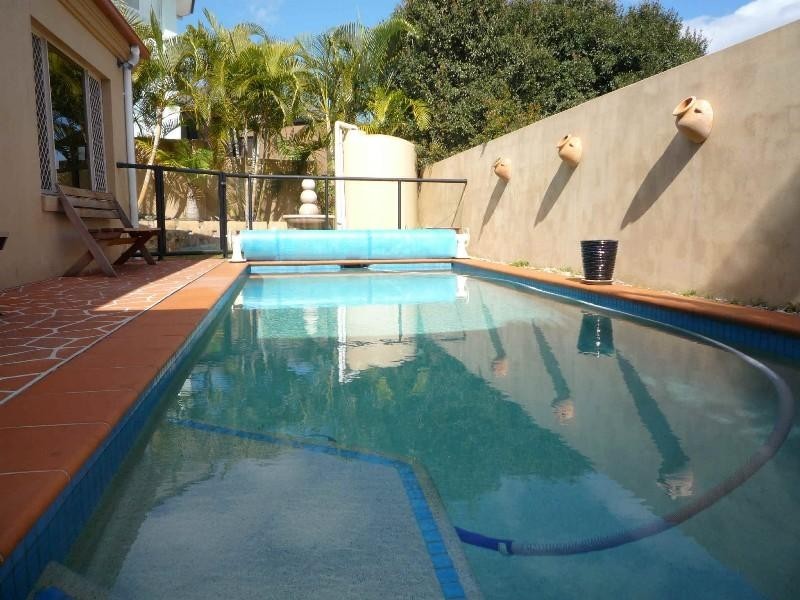 4 Portreeves Place, Arundel QLD 4214