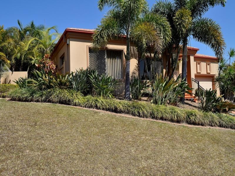 4 Portreeves Place, Arundel QLD 4214