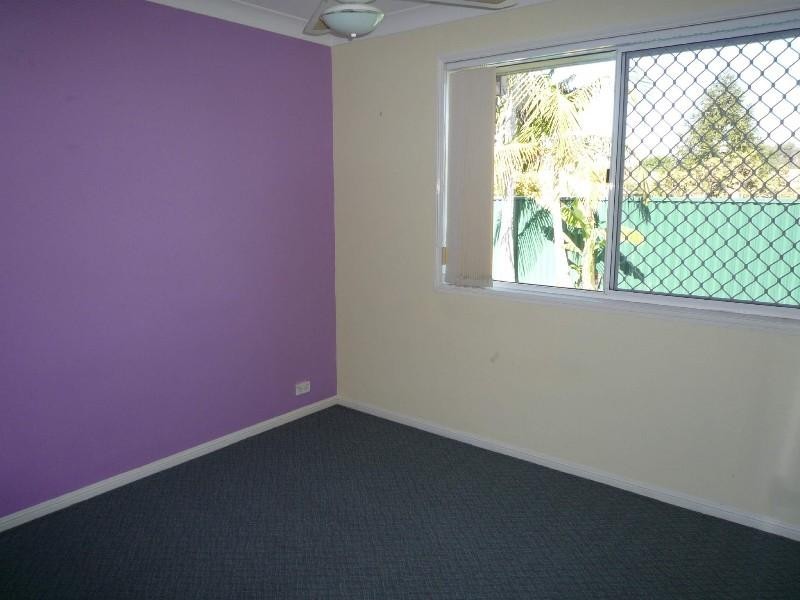 1/16 Annette Court, Labrador QLD 4215