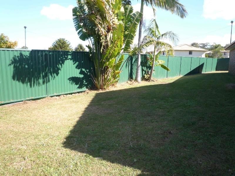 1/16 Annette Court, Labrador QLD 4215