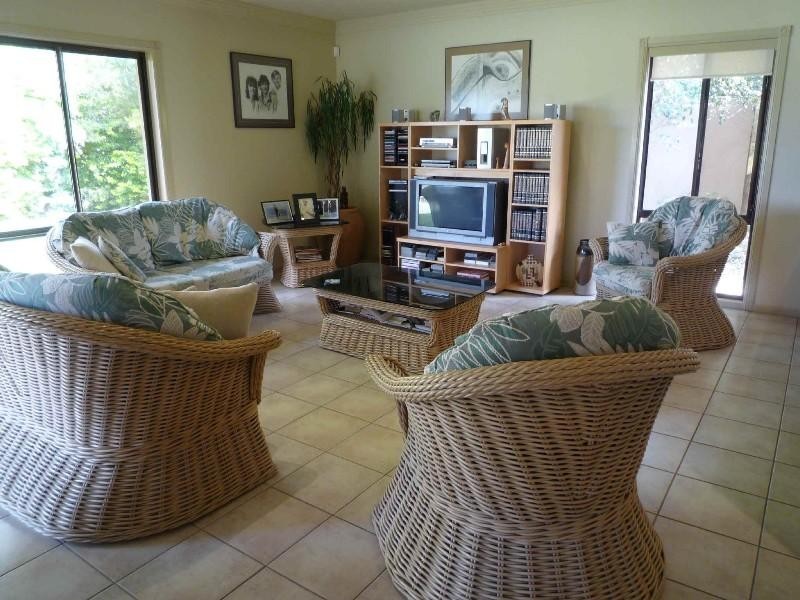 11 London Chase, Arundel QLD 4214