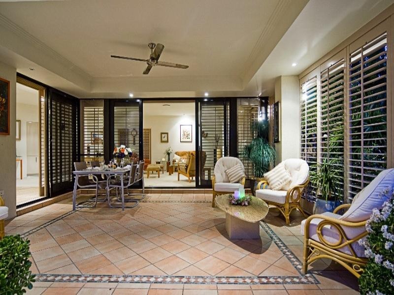 4 Jarvis Place, Arundel QLD 4214