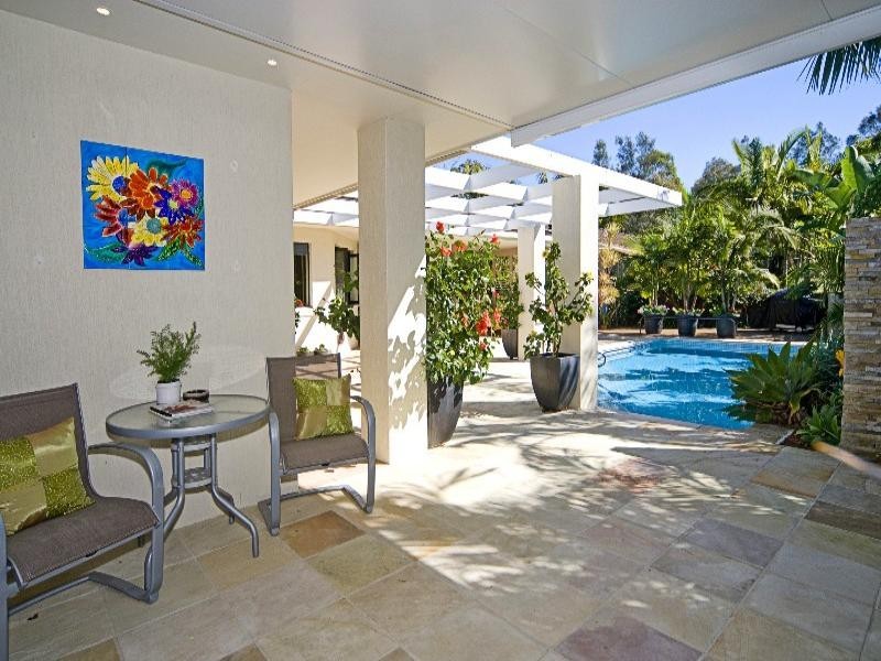 4 Jarvis Place, Arundel QLD 4214